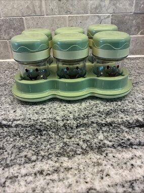 Baby bullet Jar Set with Matching Green Tray. B33